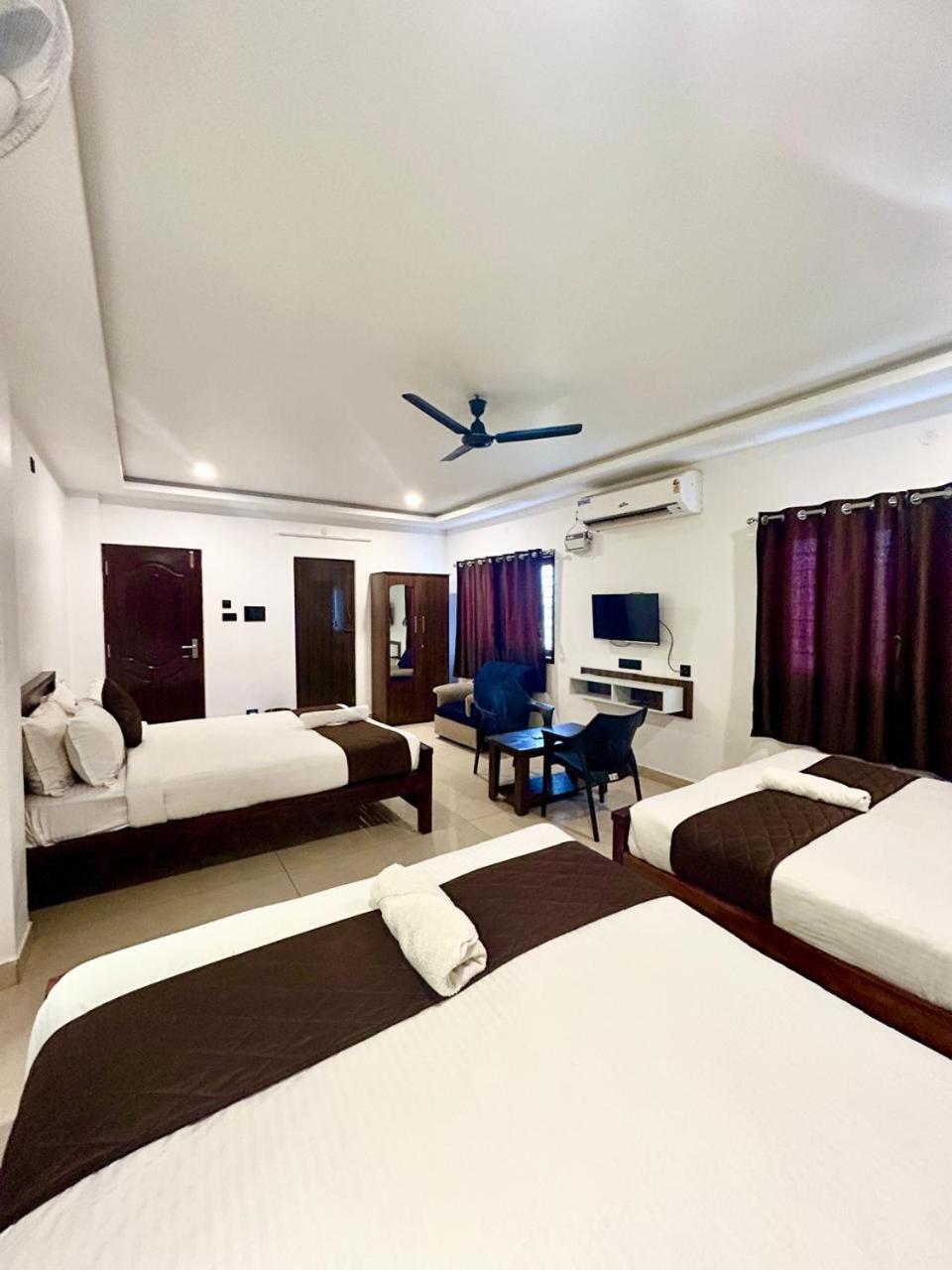 The Ocean Grand Hotel Puducherry Eksteriør billede
