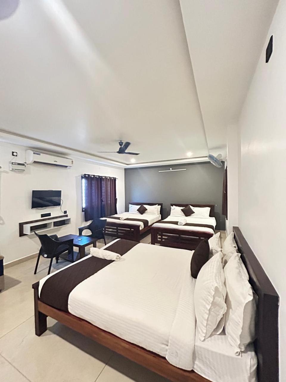 The Ocean Grand Hotel Puducherry Eksteriør billede