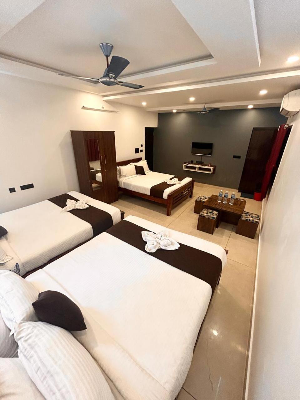 The Ocean Grand Hotel Puducherry Eksteriør billede